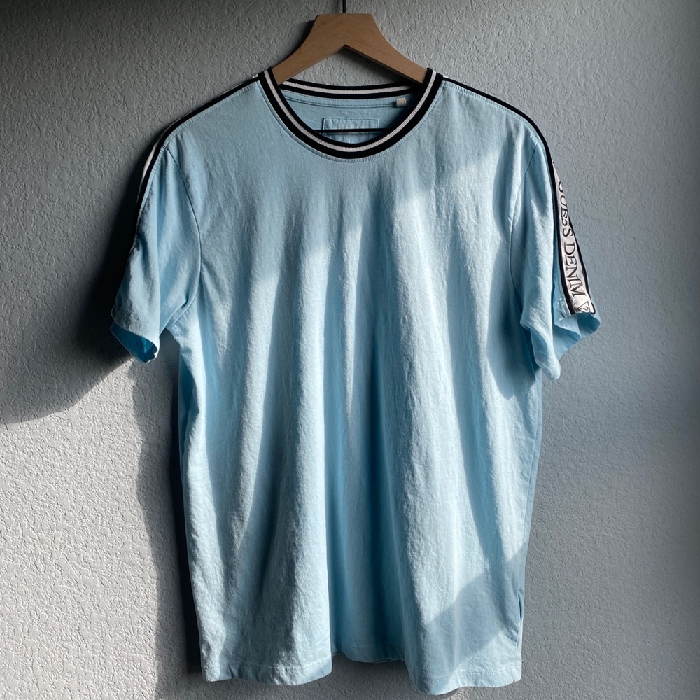 Guess Light-Blue Tee Large (fits like a medium)  - New